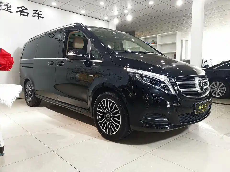 Mercedes-Benz V-class