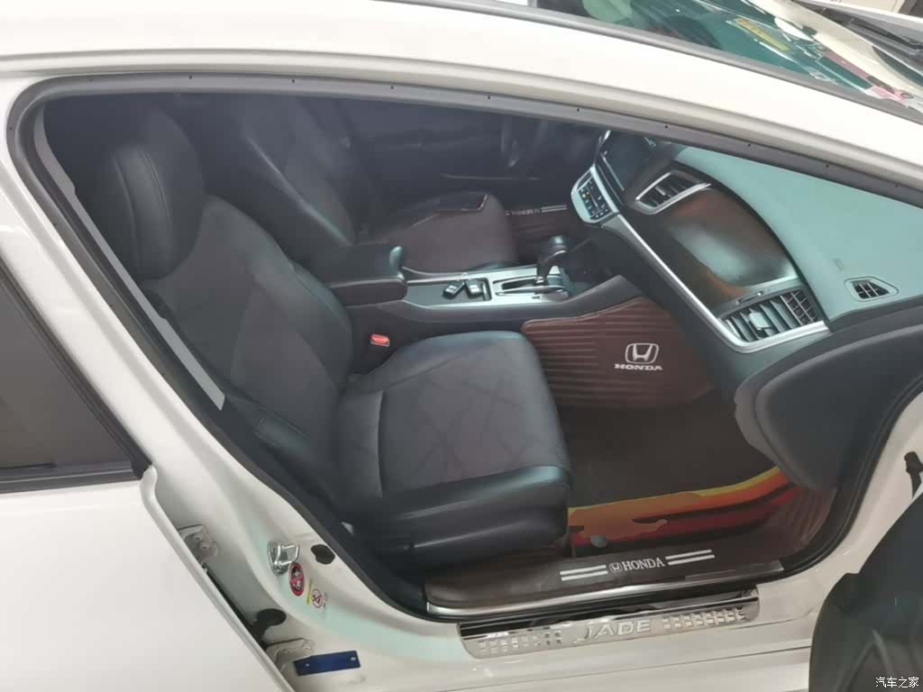 Honda Jade, 2015 25