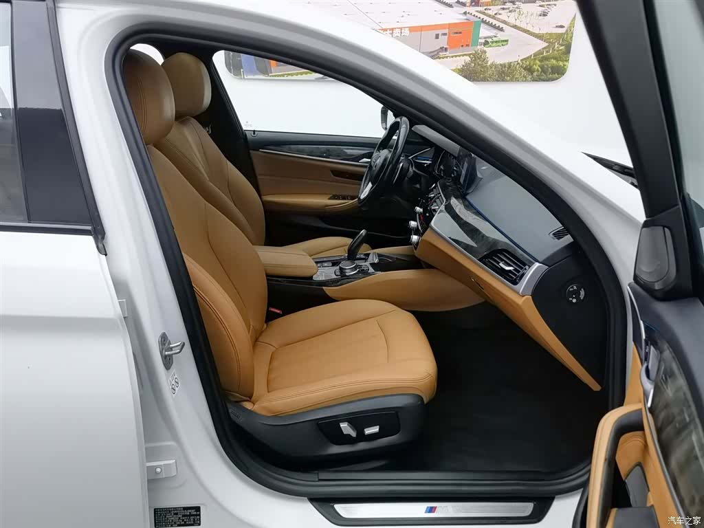 BMW 5 Series, 2018 23