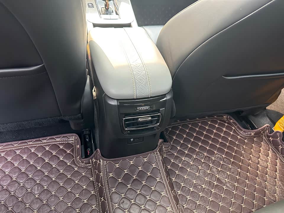 Trumpchi Shadow Leopard