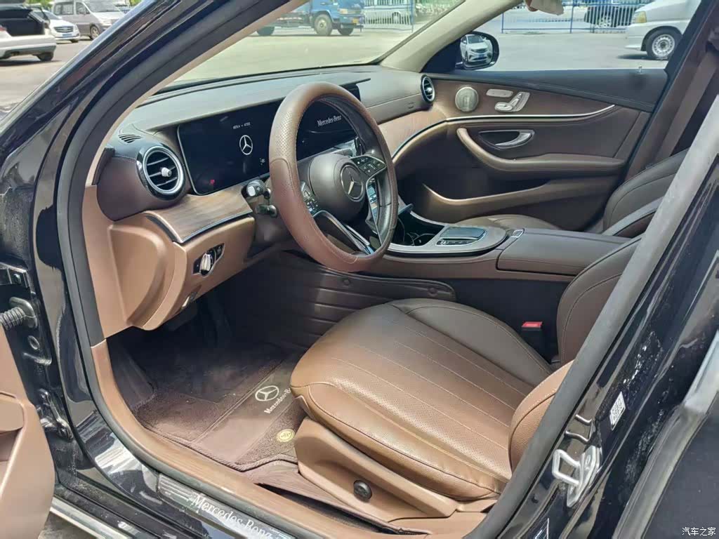 Mercedes-Benz E-Class, 2022 все фото