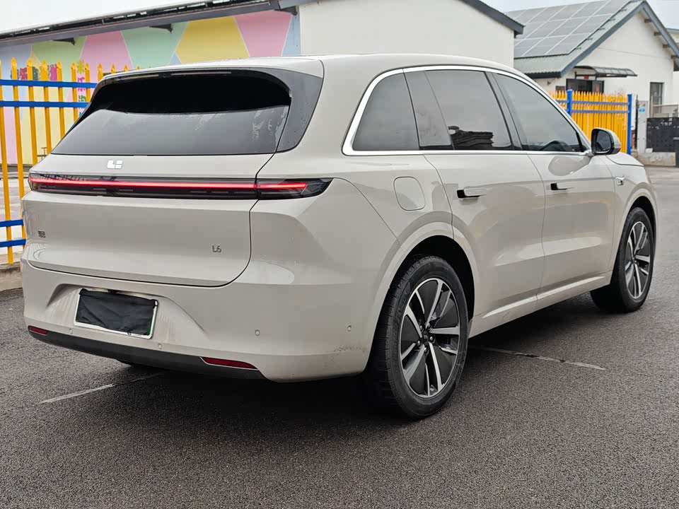 Li Auto Ideal L6