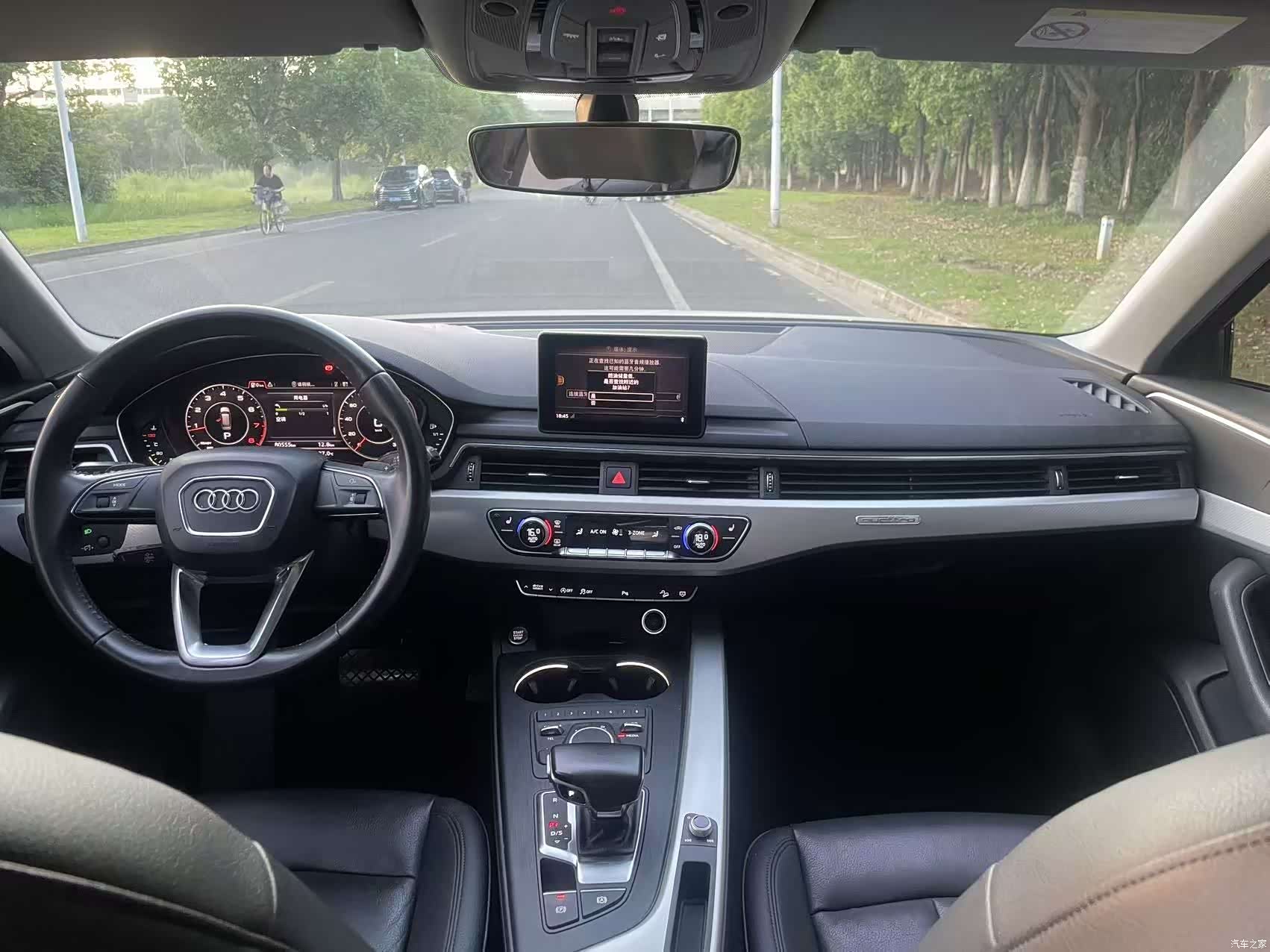 Audi A4, 2018 все фото