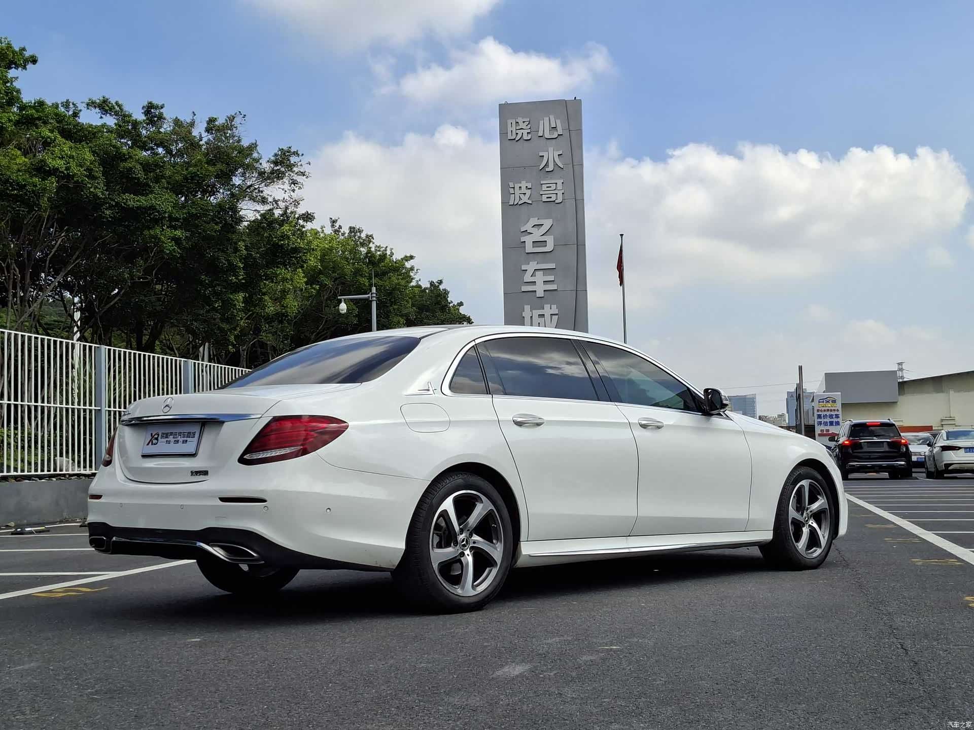 Mercedes-Benz E-Class, 2019 6