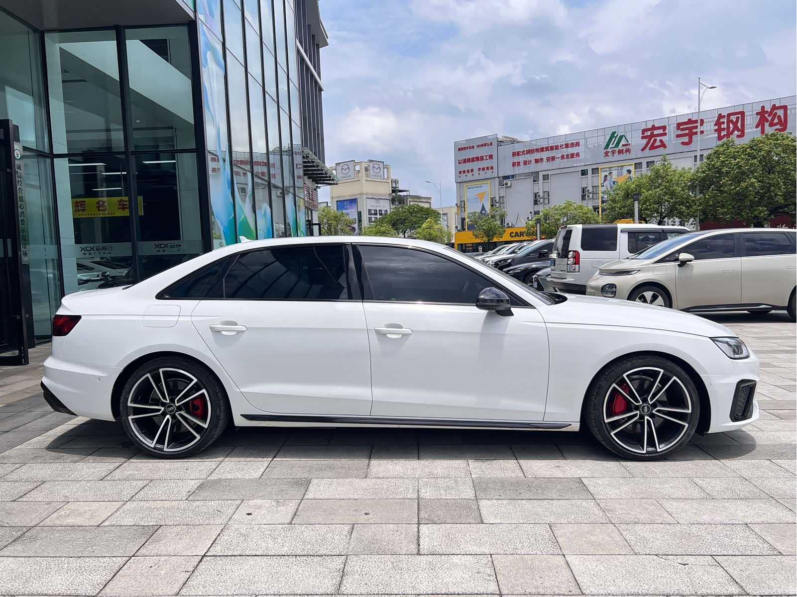 Audi A4L, 2023 7