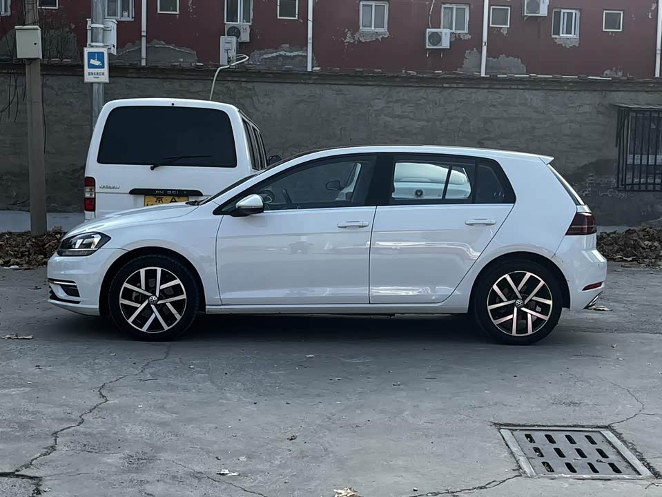 Volkswagen golf