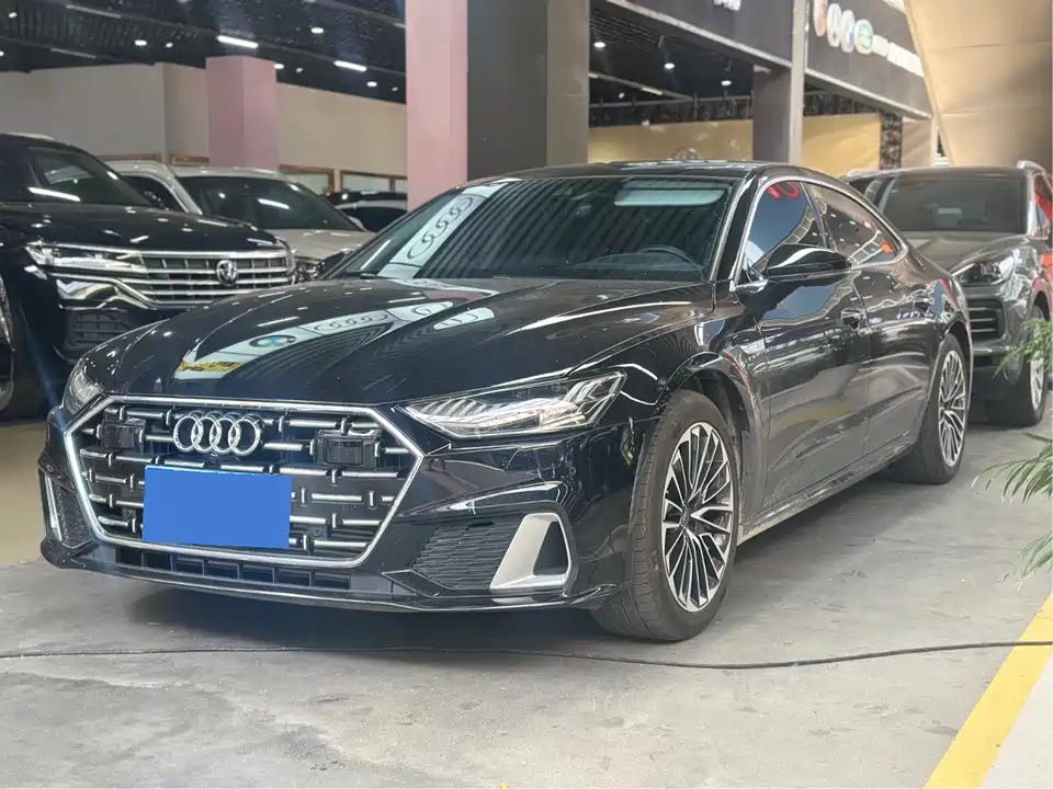 Audi A7L