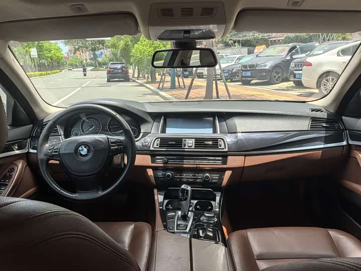 BMW 5 Series 2014 520Li dian ya xing