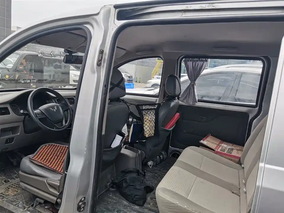 Wuling Wuling Rongguang V