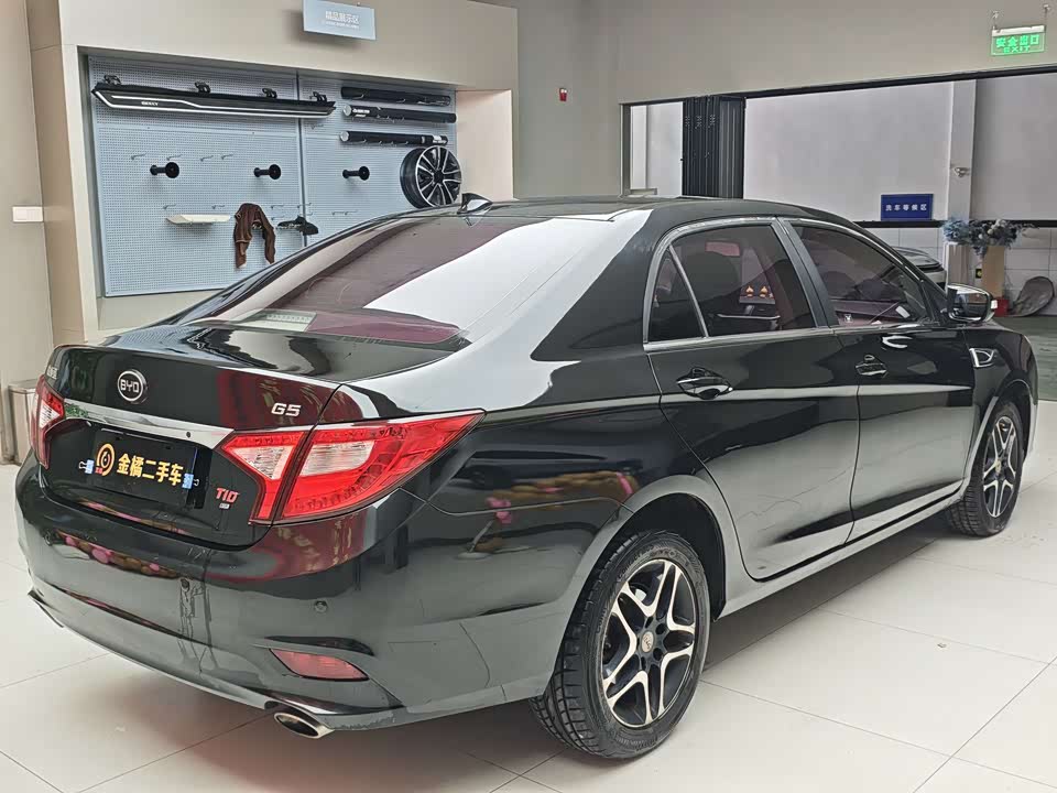 BYD G5