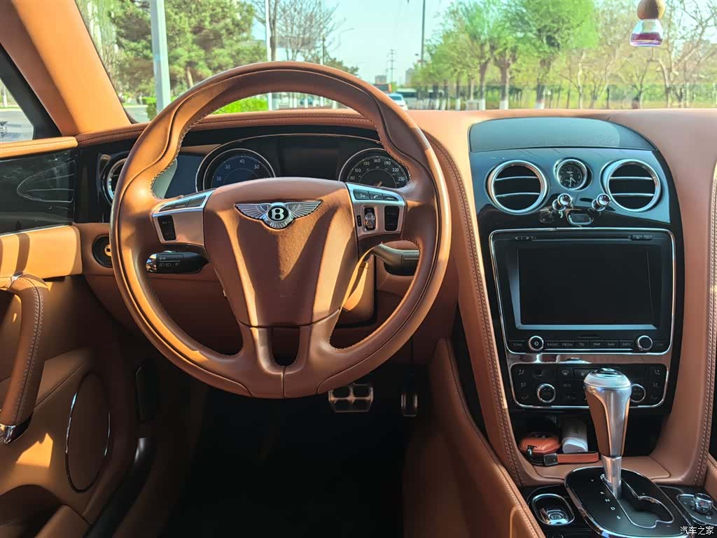 Bentley Flying Spur, 2017 7