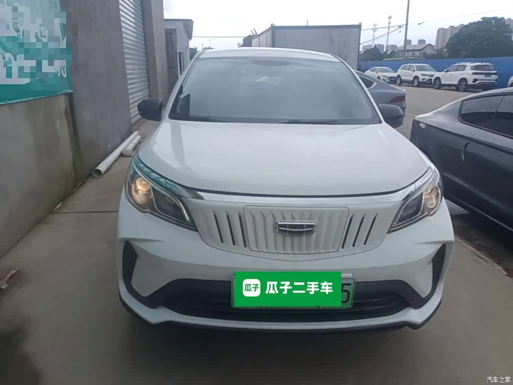 Geely EX3, 2022 3