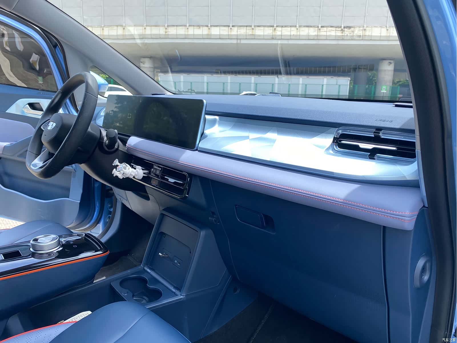 Geely E, 2022 15