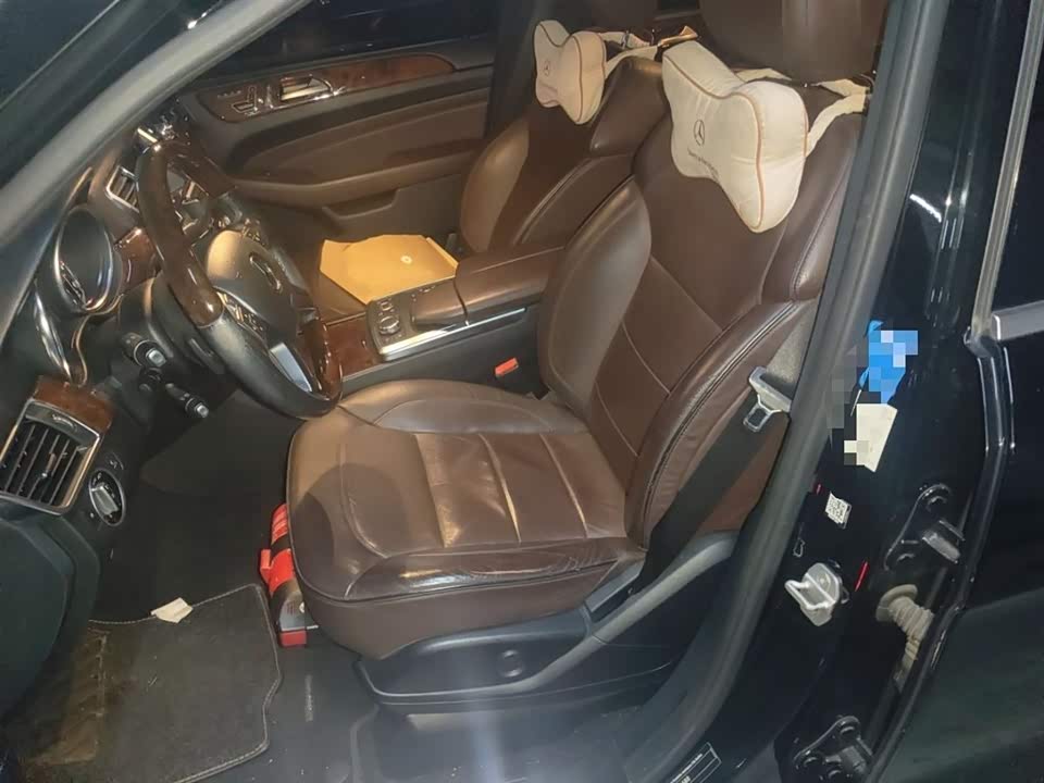 Mercedes-Benz M class