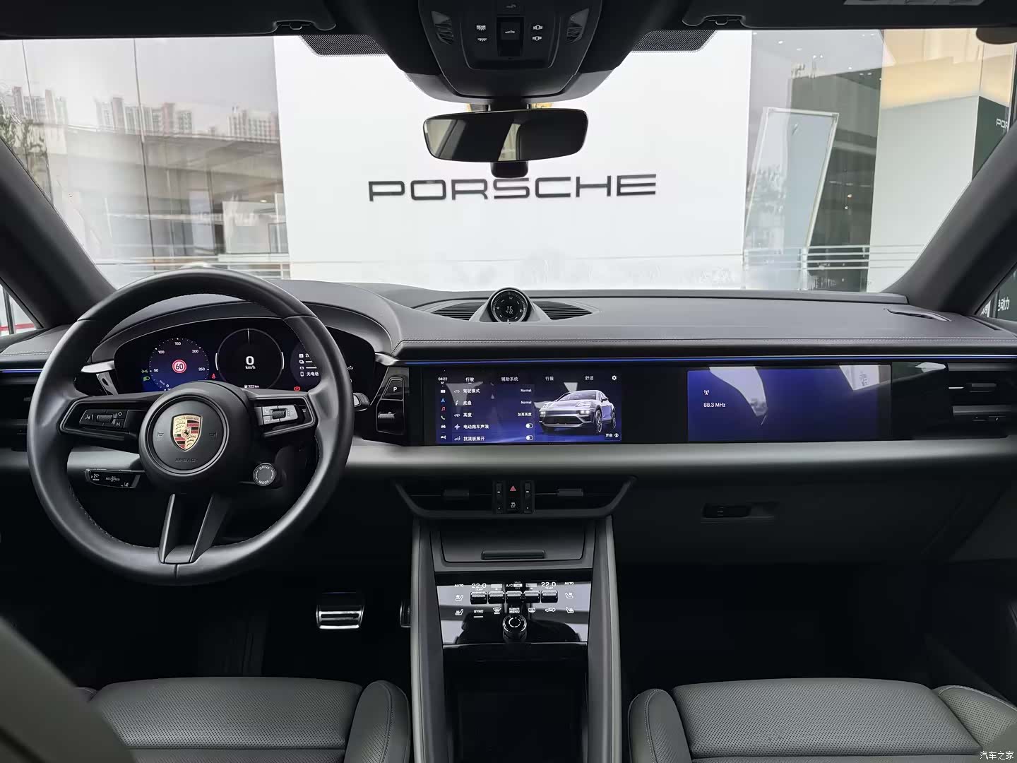 Porsche Macan, 2025 16