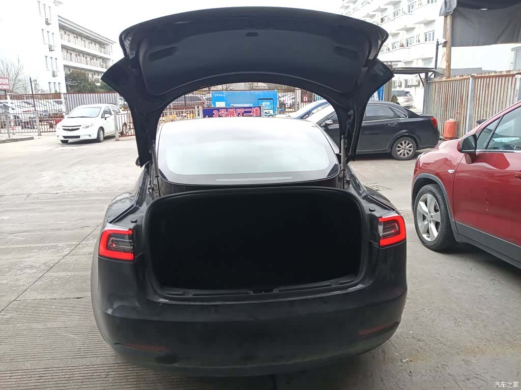 Tesla Model 3, 2020 15
