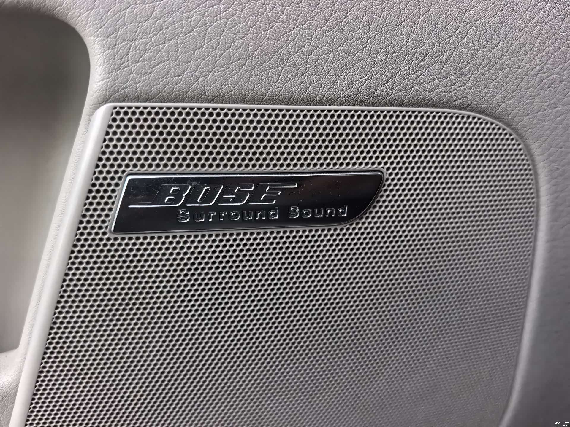 Audi A6L, 2011 28