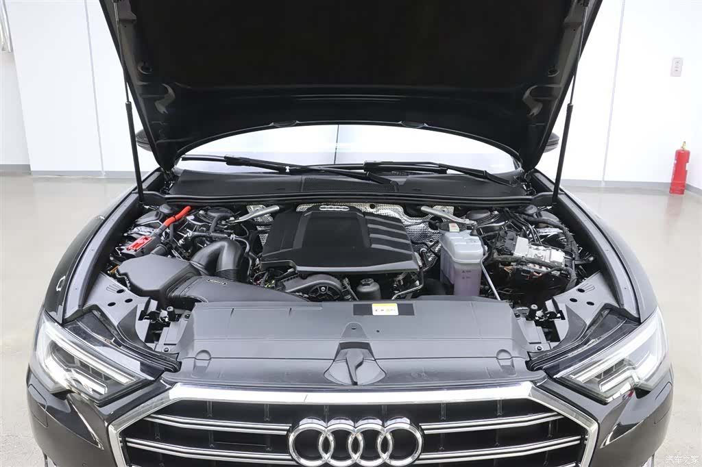 Audi A6L, 2023 30