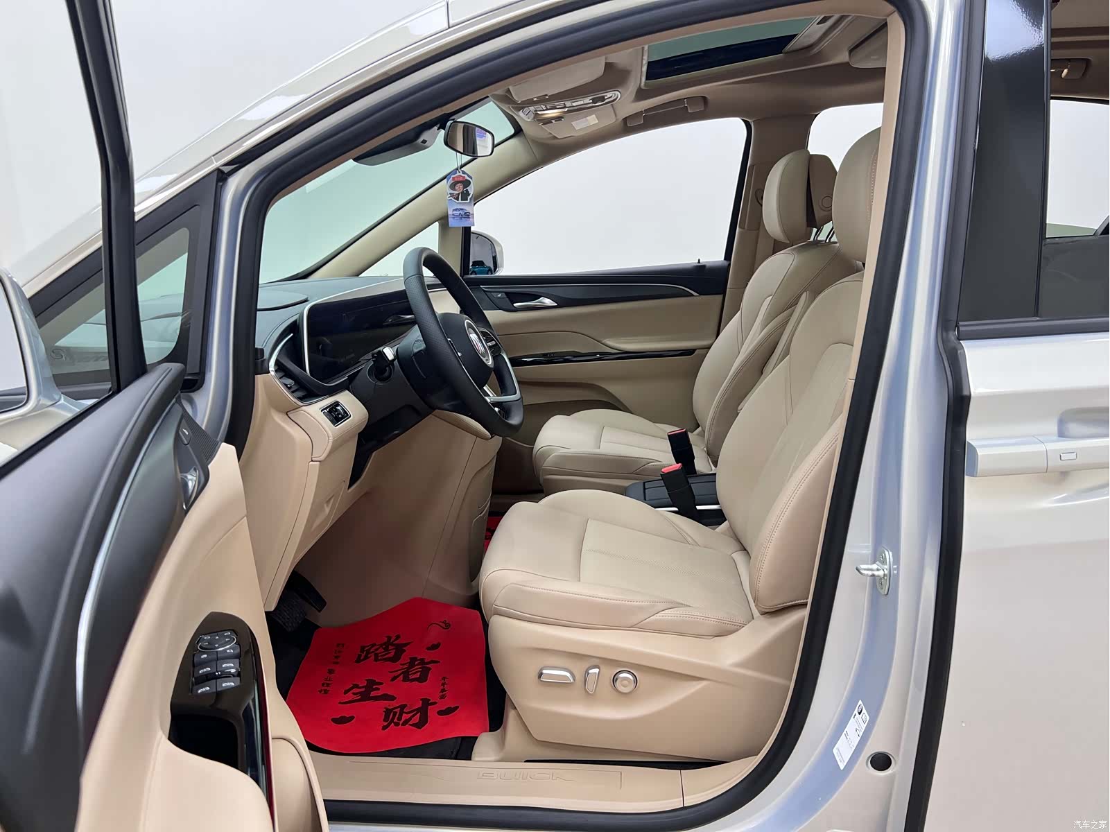 Buick GL8, 2025 15