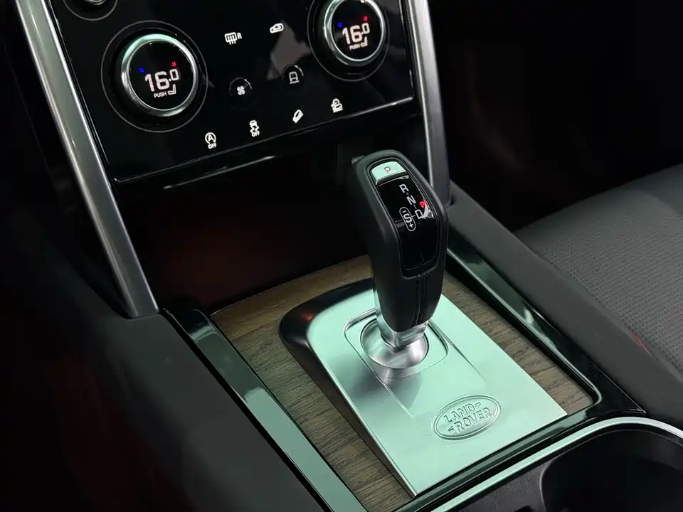 Land Rover Discover sports