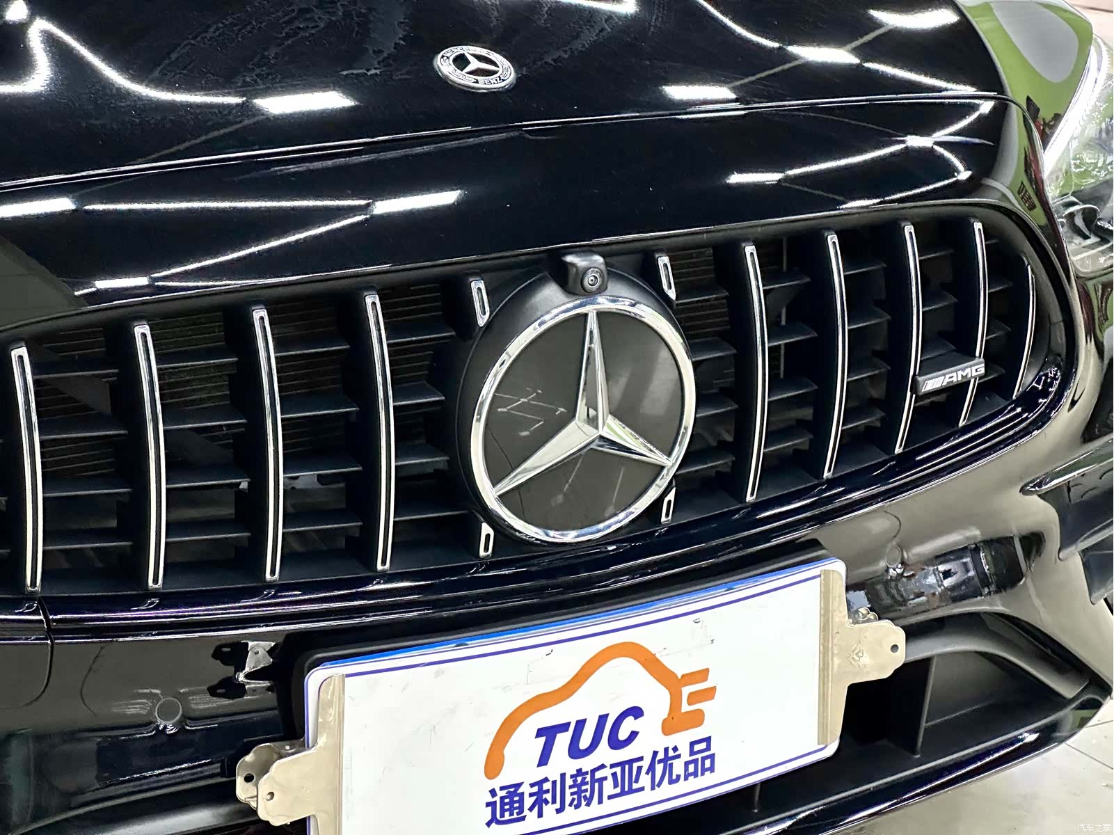 Mercedes-Benz E-Class, 2023 4