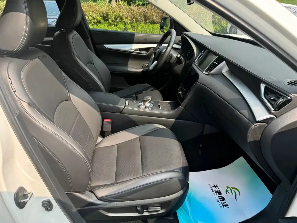 Infiniti QX50