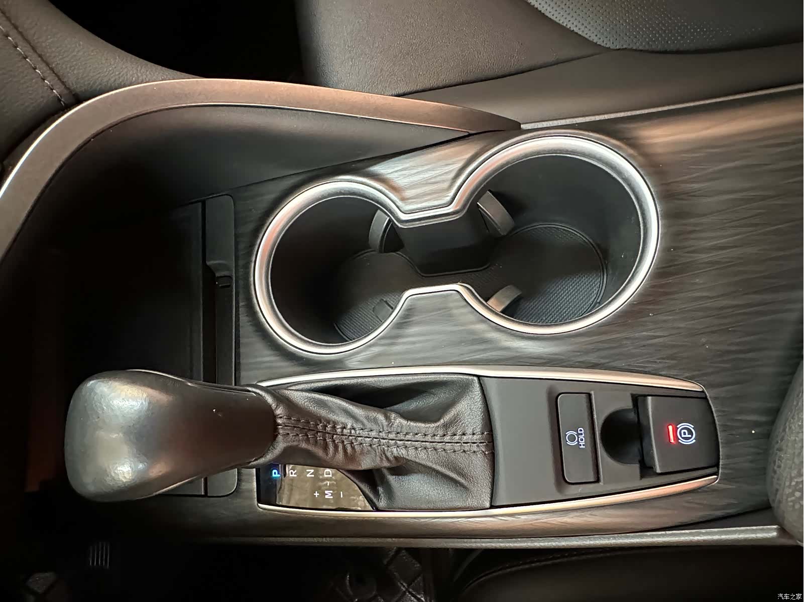 Toyota Camry, 2023 13