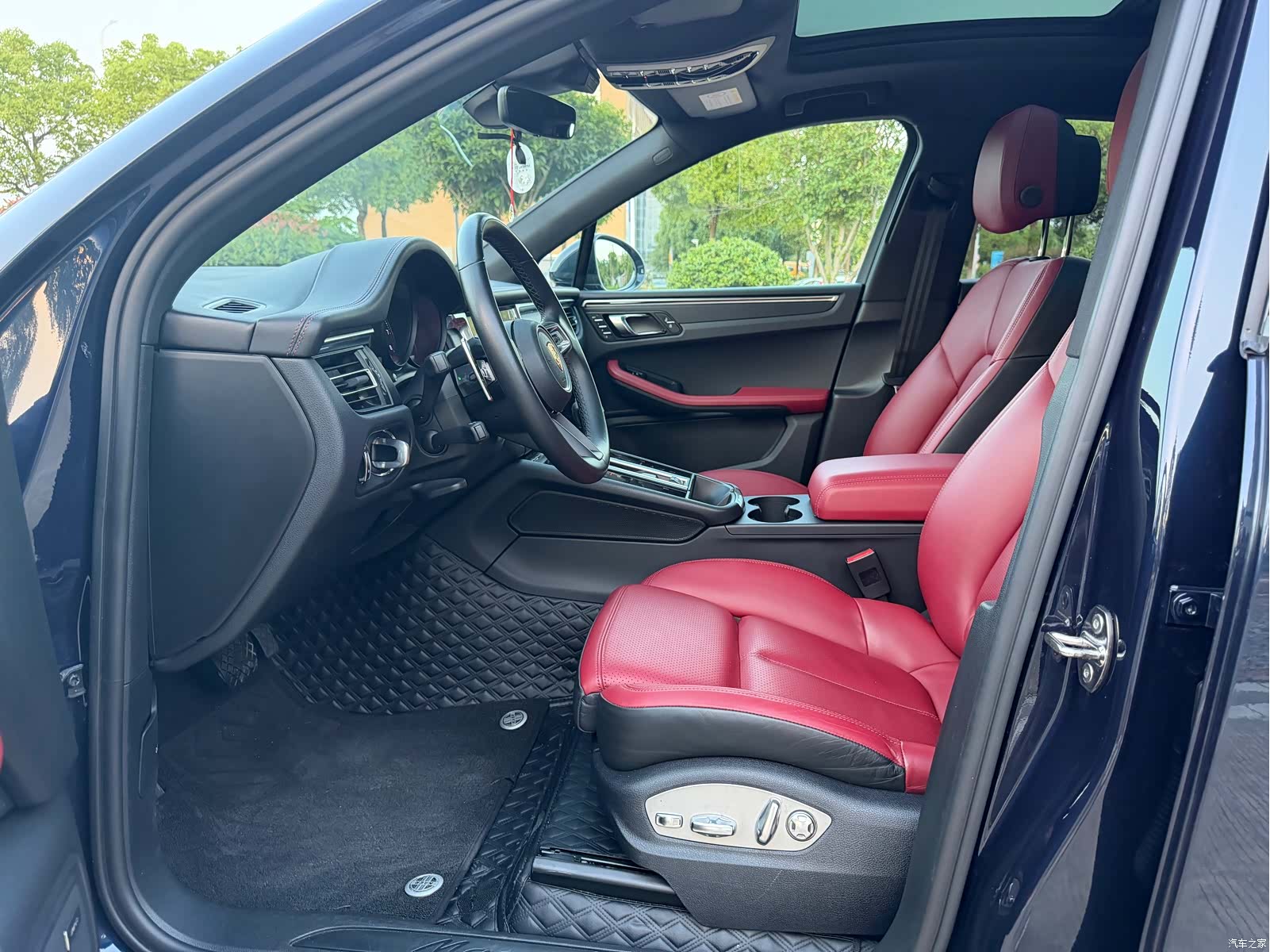 Porsche Macan, 2023 6