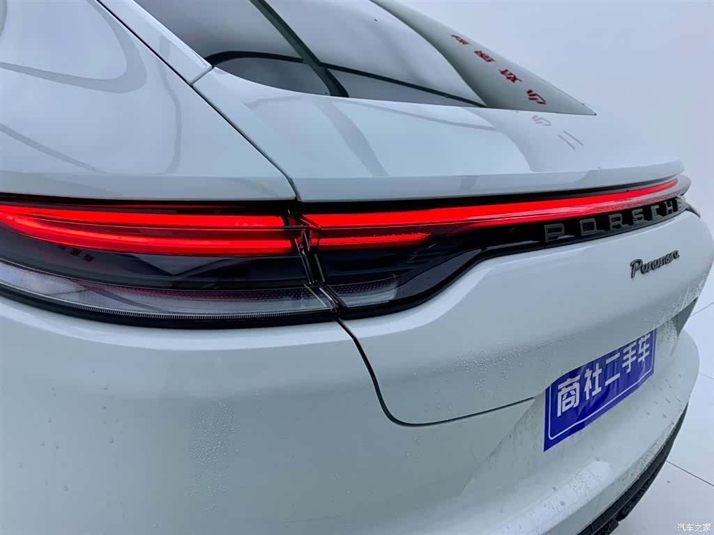 Porsche Panamera, 2023 10