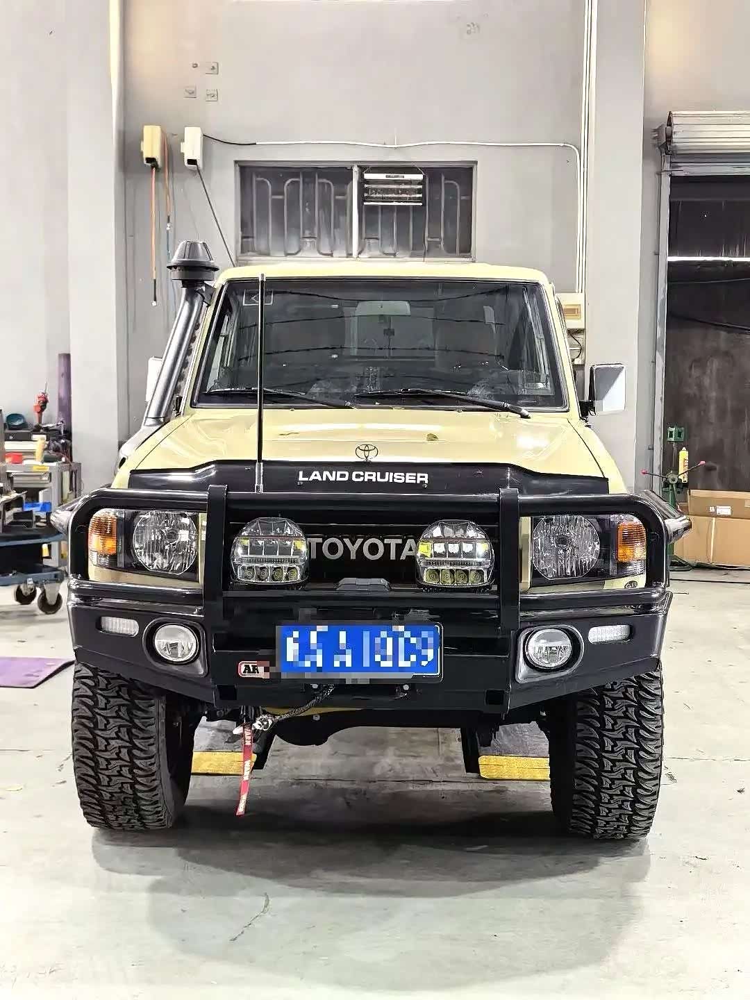 Toyota Land Cruiser, 2023 3