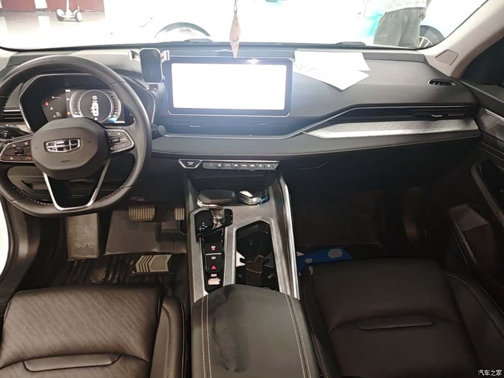 Geely Preface, 2023 10