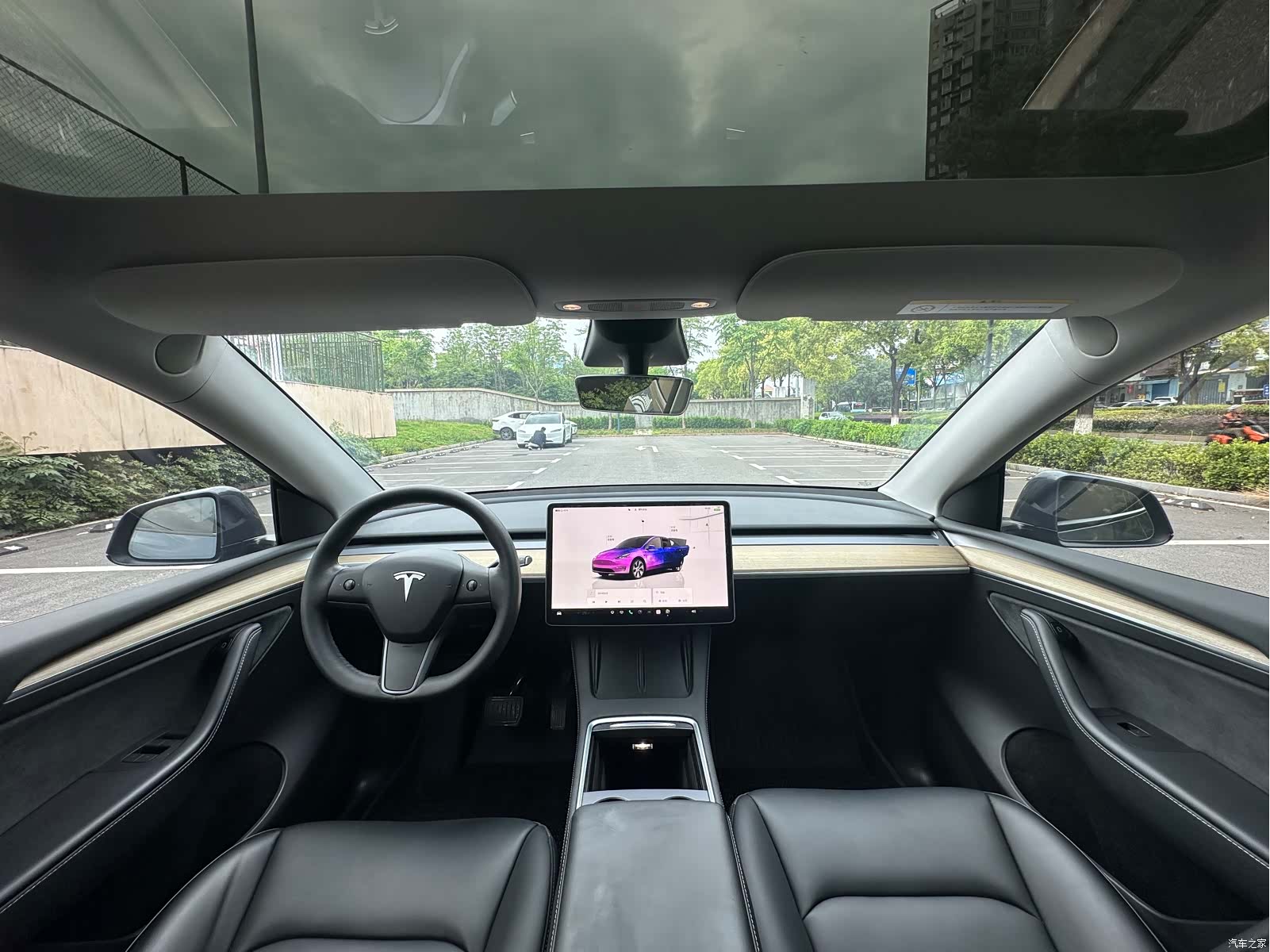 Tesla Model Y, 2023 9