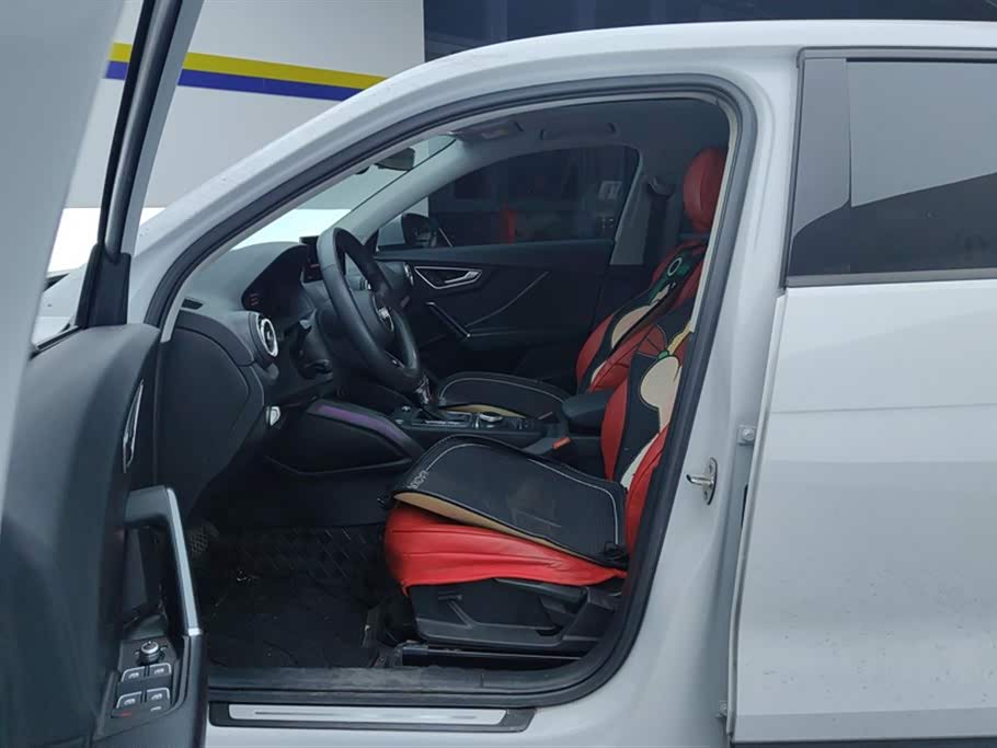 Audi Q2L Audi Q2L