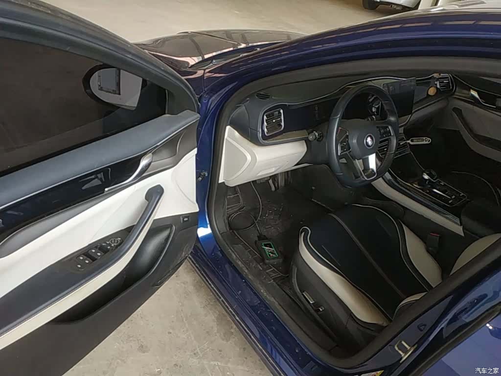 BYD Qin, 2022 16