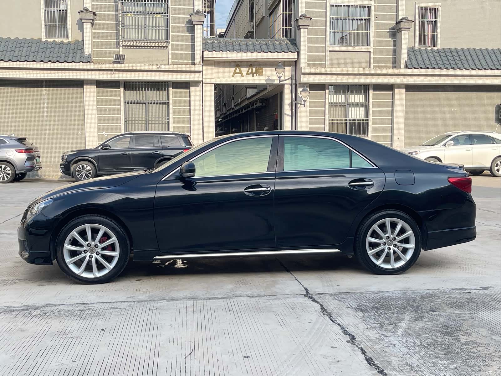 Toyota 2.5V, 2012 все фото