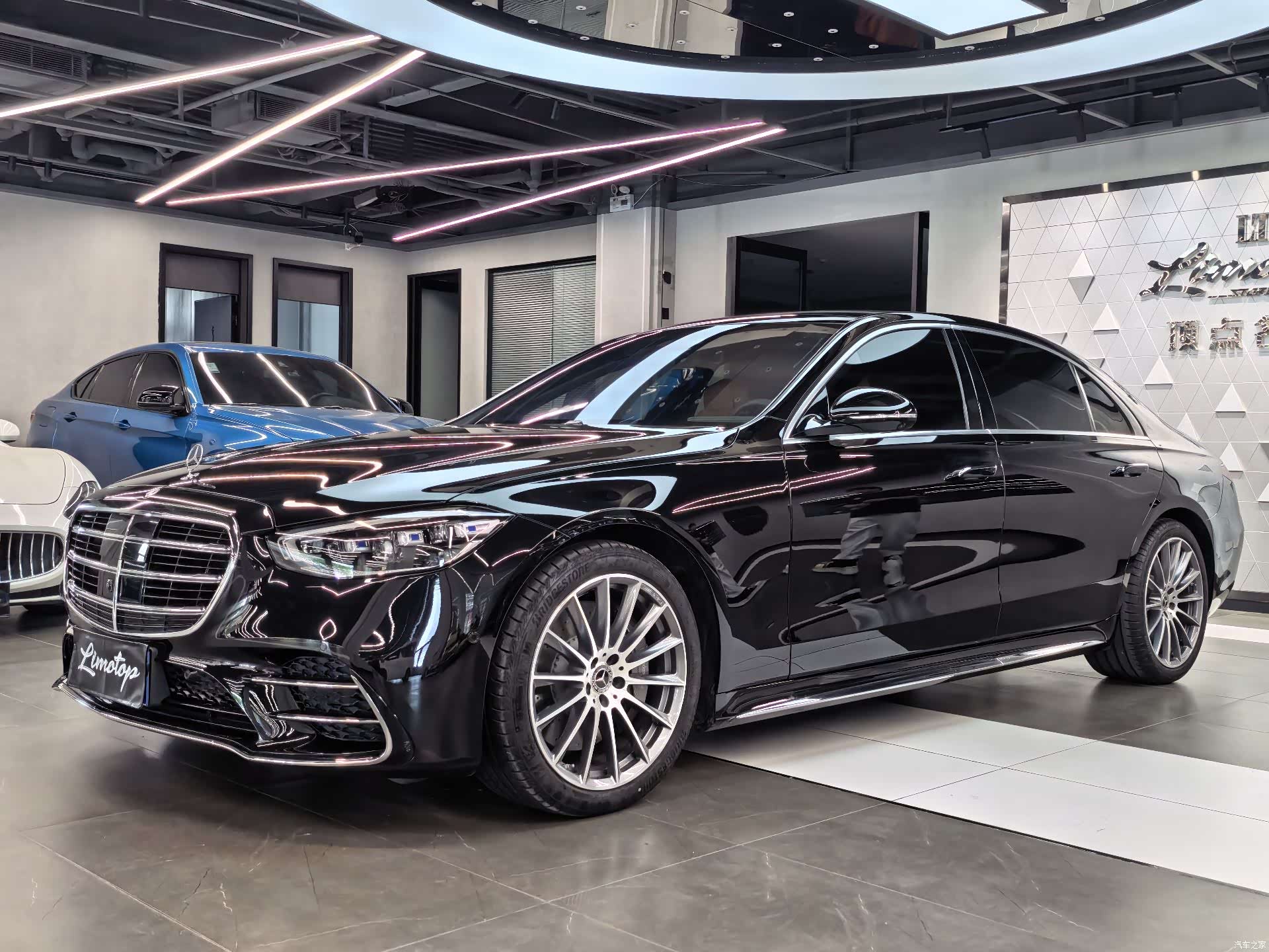 Mercedes-Benz S-Class, 2025 3