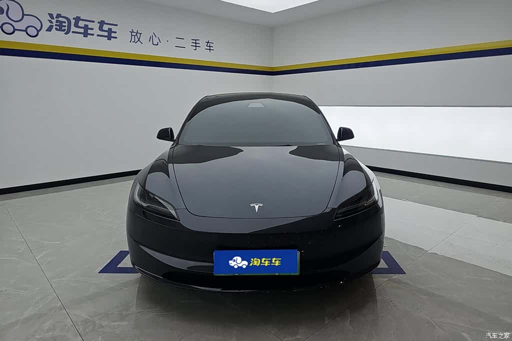 Tesla Model 3, 2025 2
