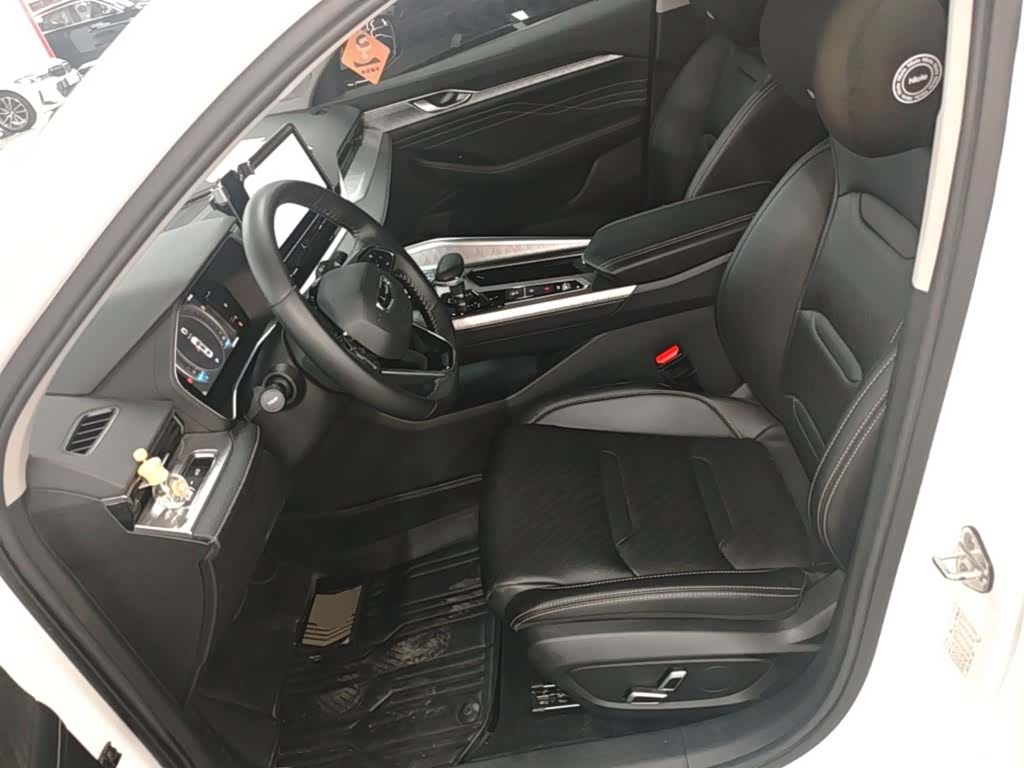 Geely Preface, 2023 15