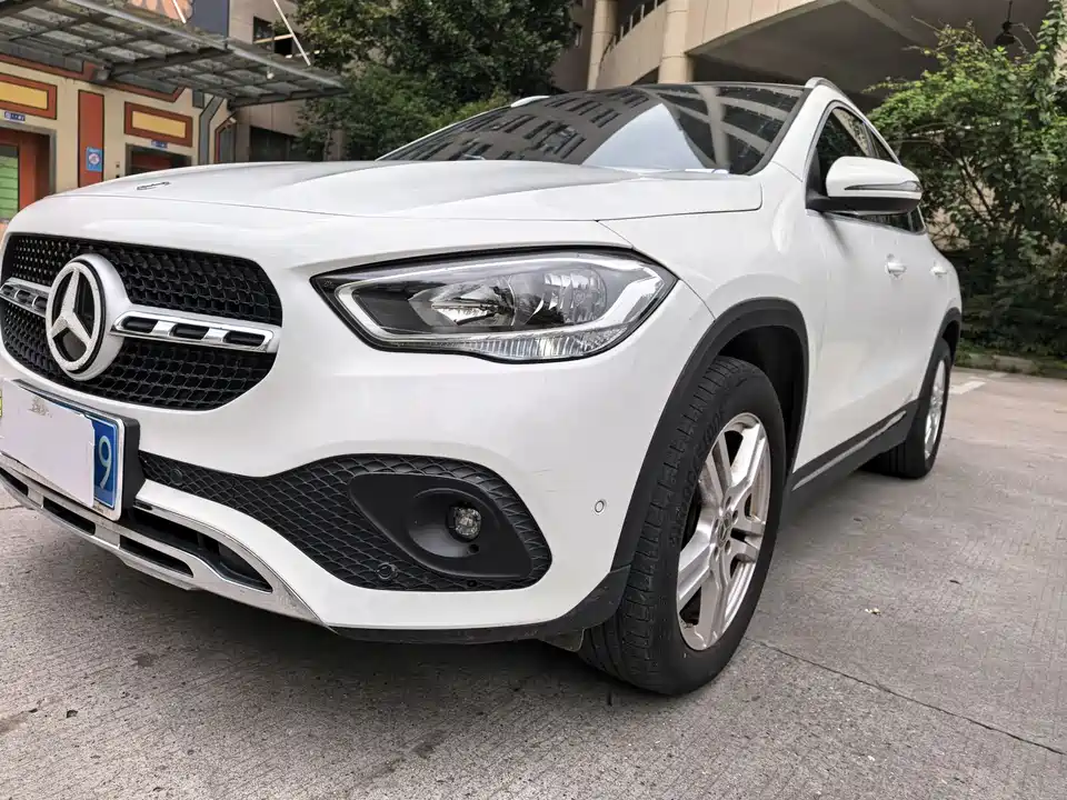 Mercedes-Benz GLA