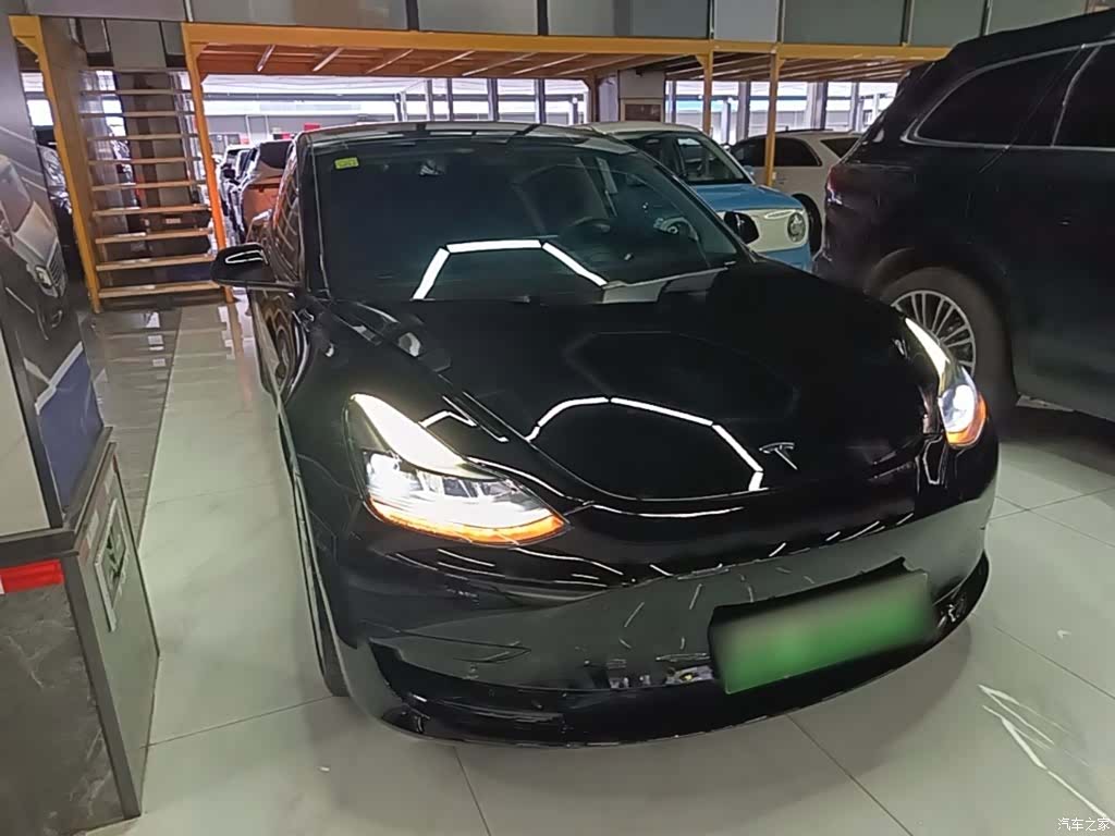 Tesla Model 3, 2021 4