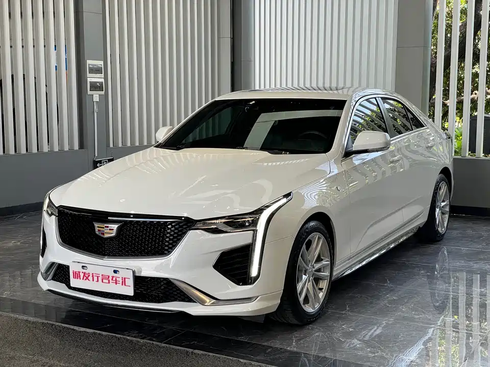 Cadillac CT4