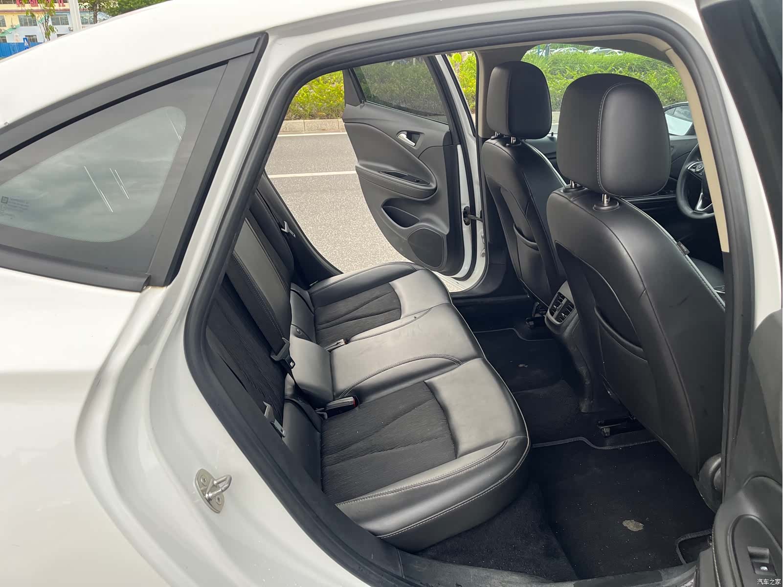 Buick Verano, 2019 11