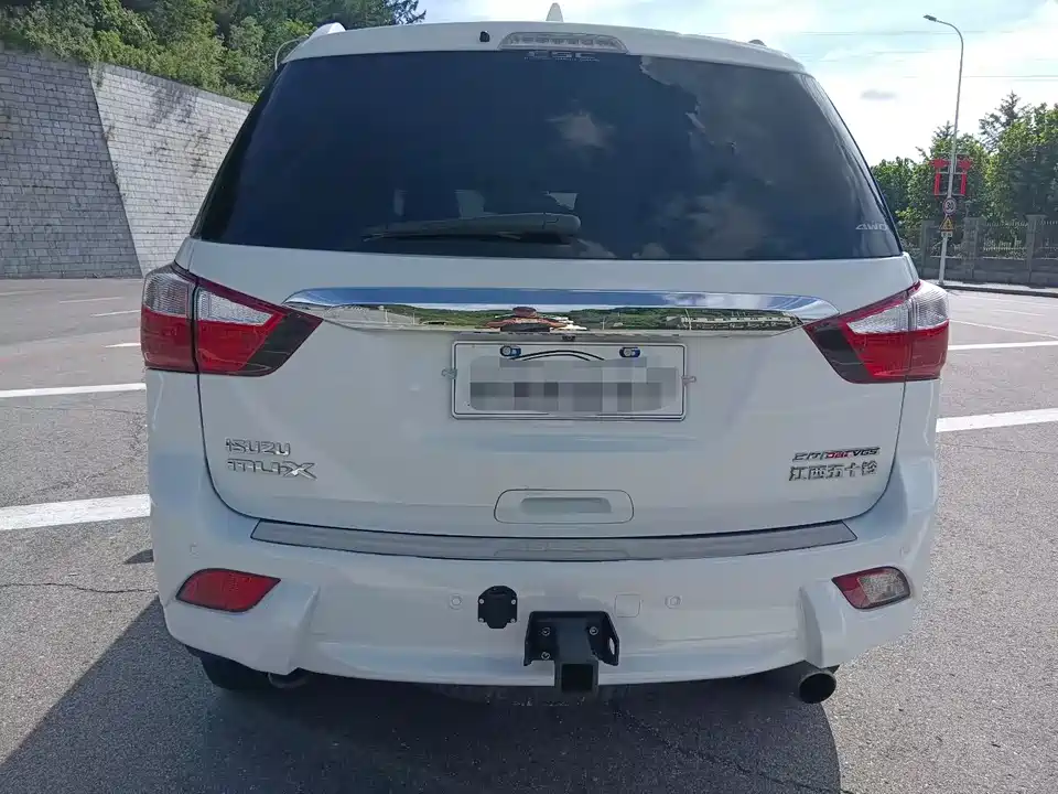 Isuzu mu-X Shepherd Ranger