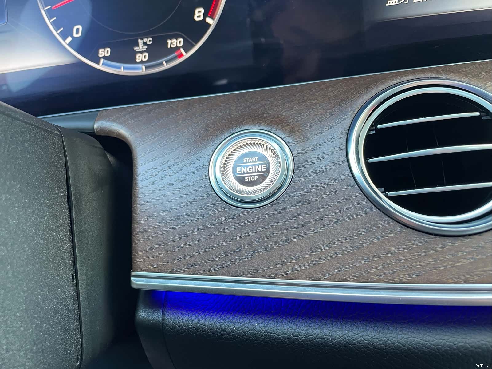 Mercedes-Benz E-Class, 2017 26