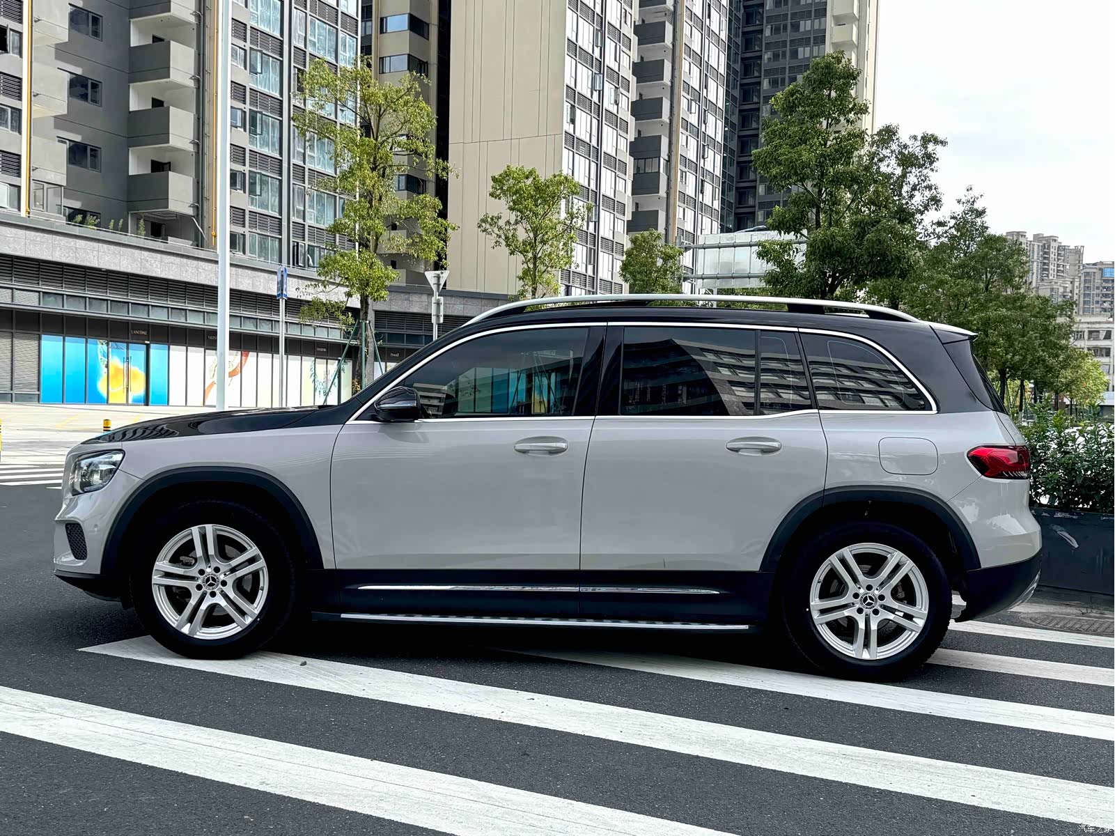 Mercedes-Benz GLB, 2021 9