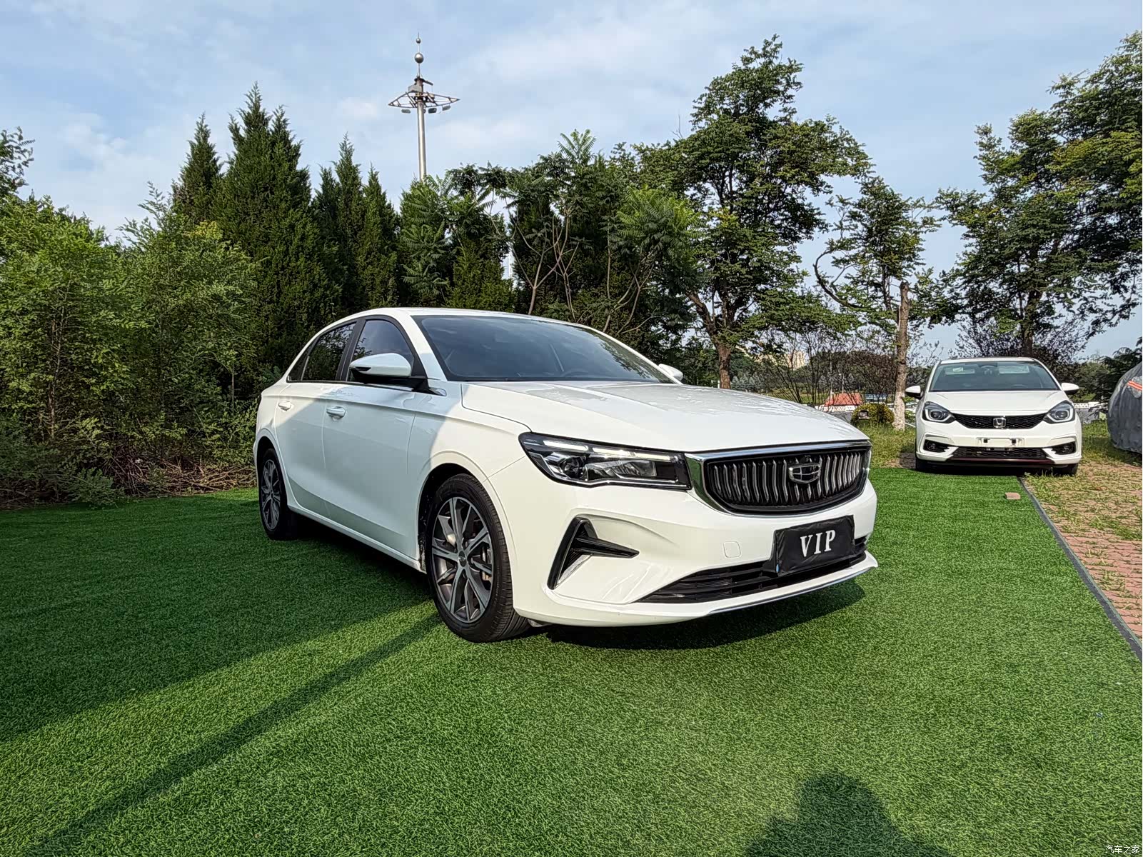 Geely Emgrand, 2021 3
