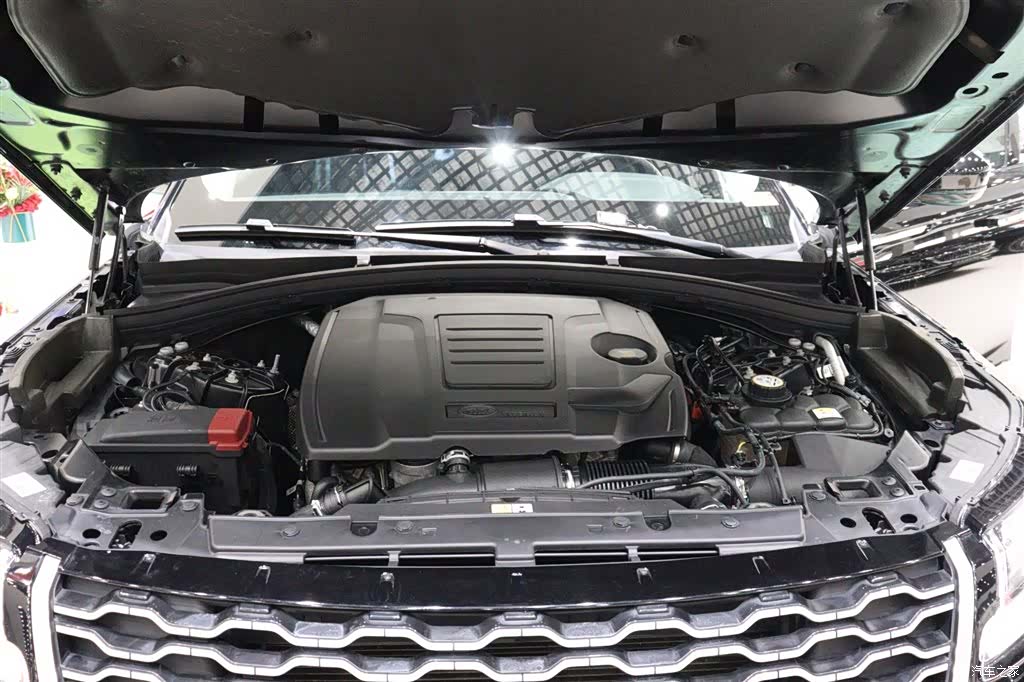Land Rover Range Rover, 2023 24