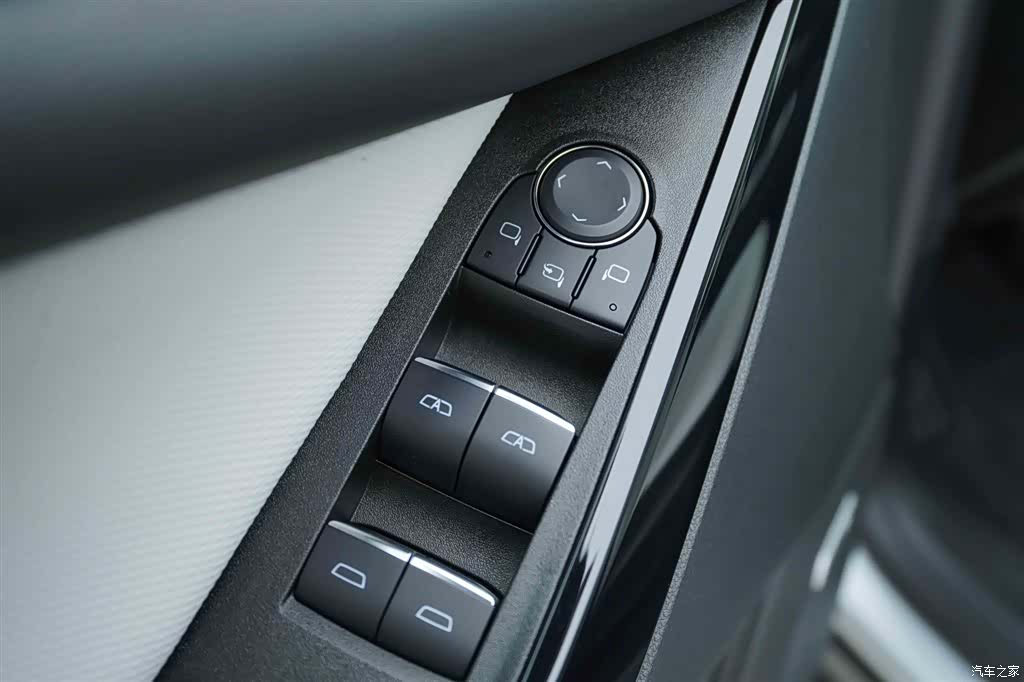 Chevrolet Equinox, 2024 10