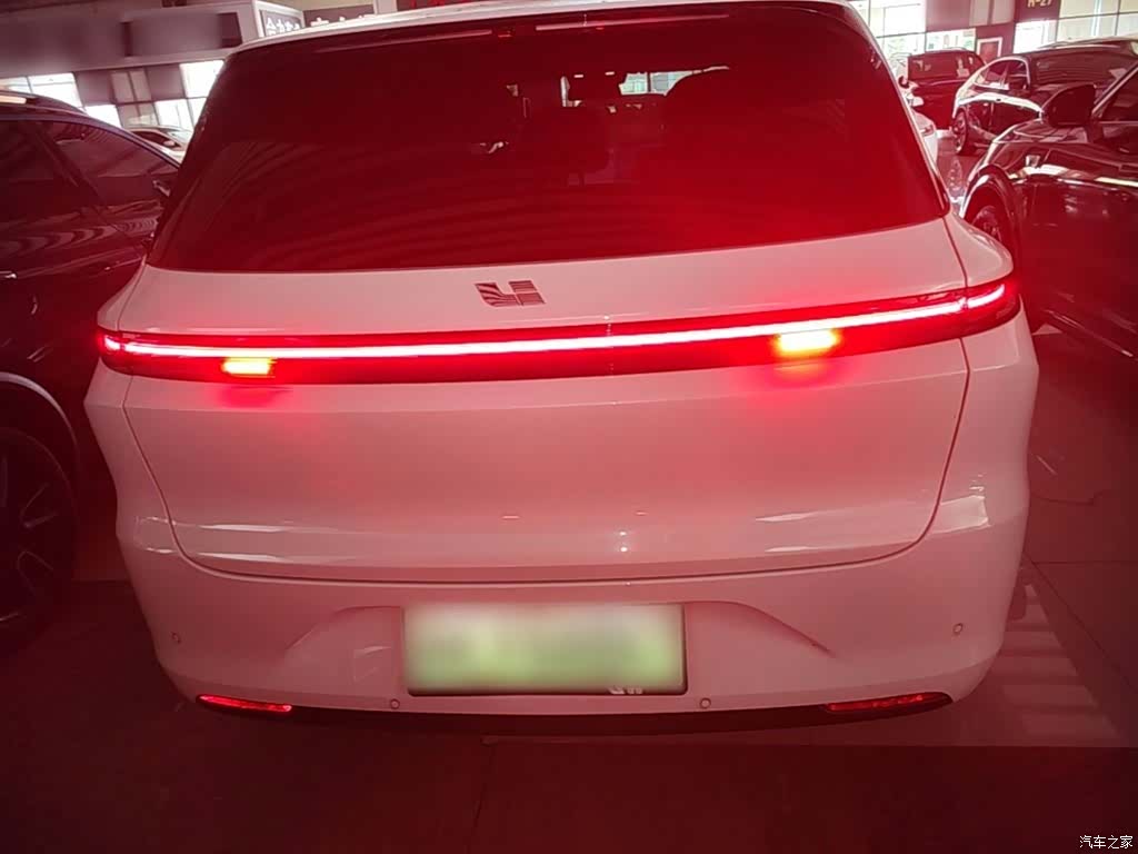 Li Auto L6, 2025 6