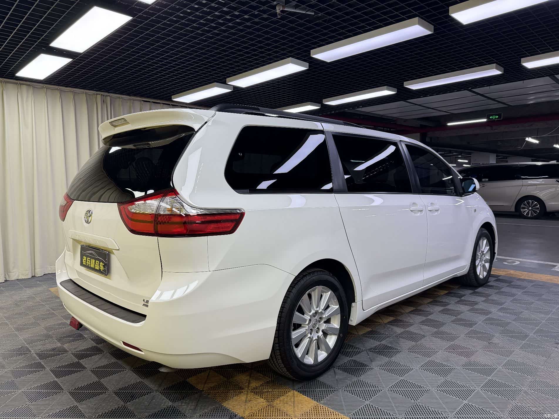 Toyota Sienna, 2015 4